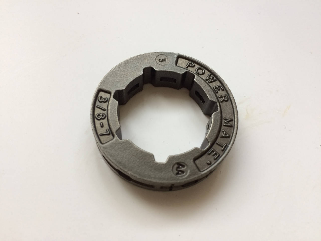 

Звездочка (сменное кольцо) 3/8"х7на бензопилу Husqvarna 61,365,372хр и др (5015980-02)