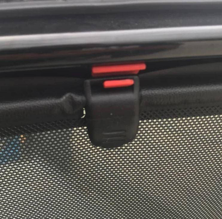 

КРЮЧОК СОЛНЦЕЗАЩИТН ШТОРКИ (ПЛАСТИК) Гранд Сценик 3