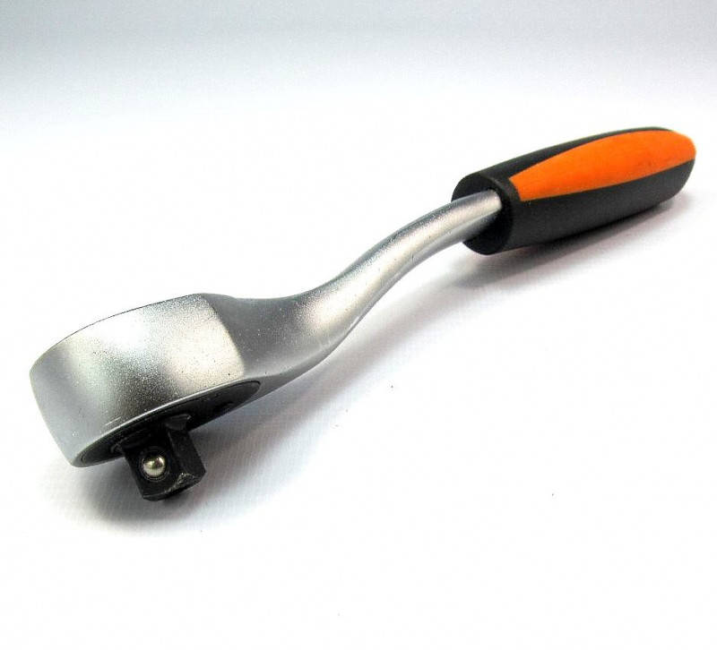 

Трещотка 3/8" Miol 58-210