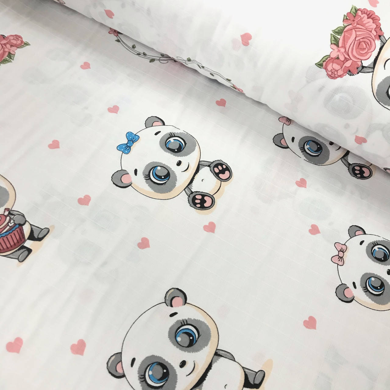 

Ткань муслин Двухслойная панда с цветочками и кексами на белом (шир. 1,6 м) (MS-SA-0257), Разные цвета