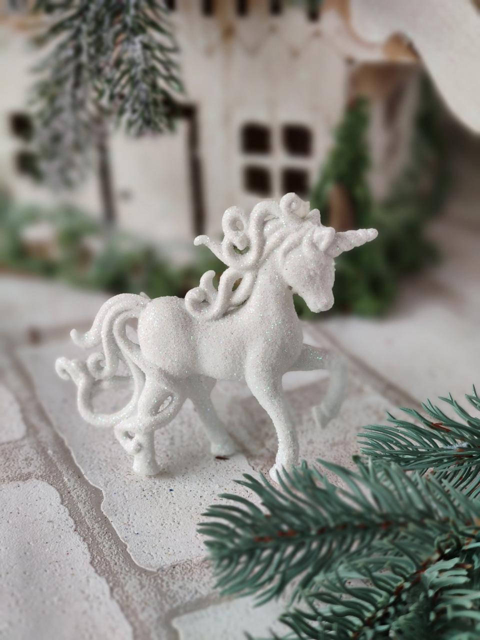 

Єдинорожка, прикраса на ялинку, 11х10 см