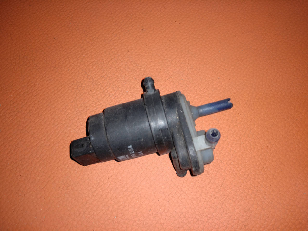 

Моторчик омывателя стекла переднего Opel Corsa 2000-2006, Opel Combo 2001-2011 24439254