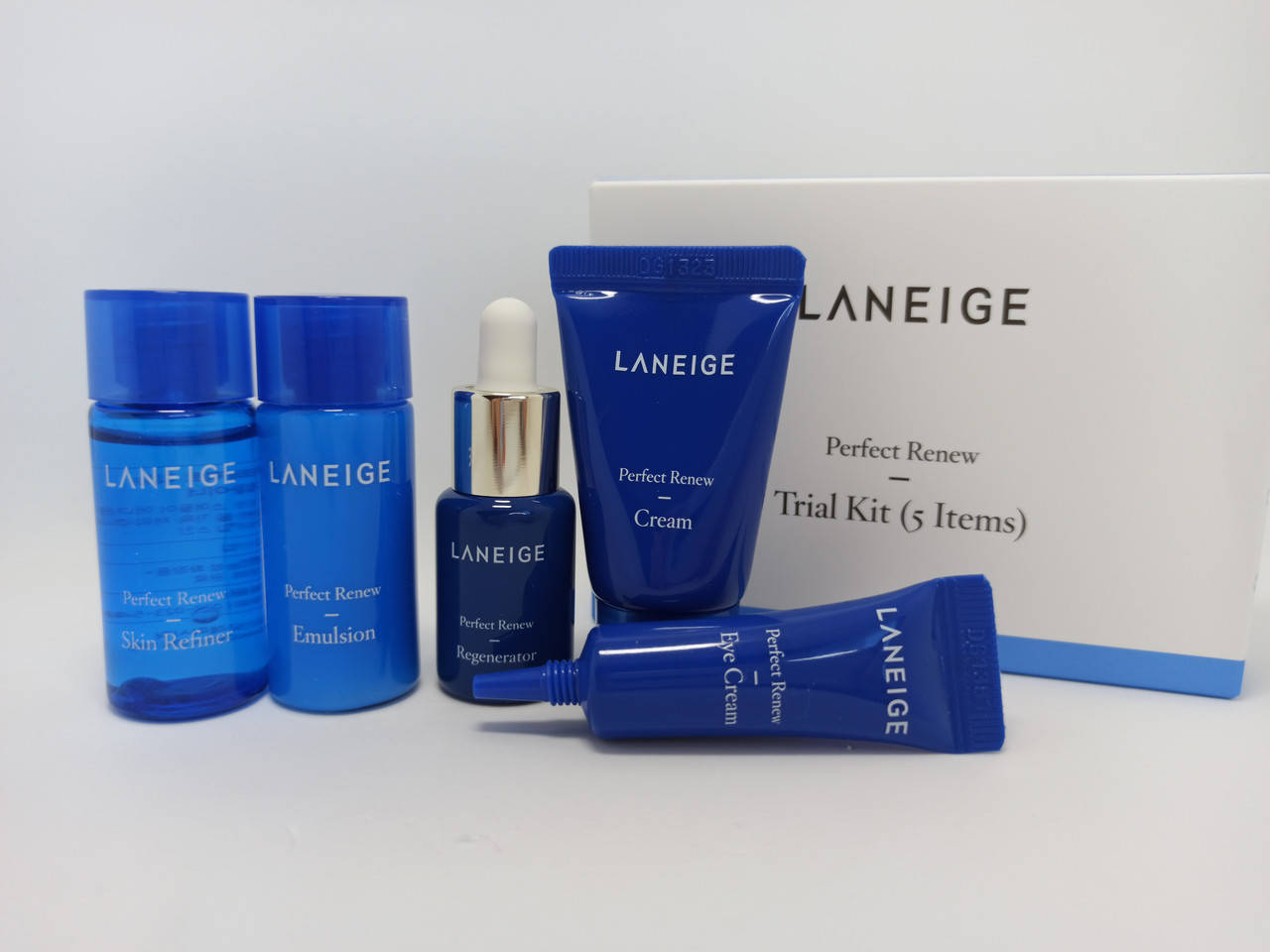 

Набор миниатюр Laneige Perfect Renew Trial Kit