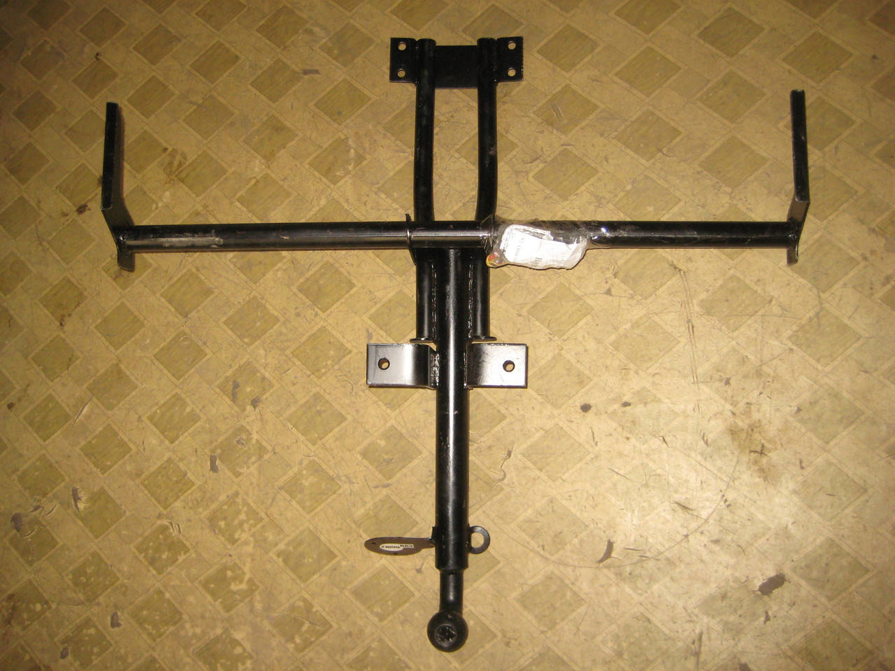 

Фаркоп ВАЗ 21099 кованный шар