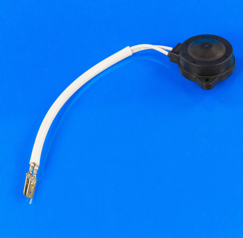 

Катушка тахогенератора для стиральной машины Indesit Ariston C00273911