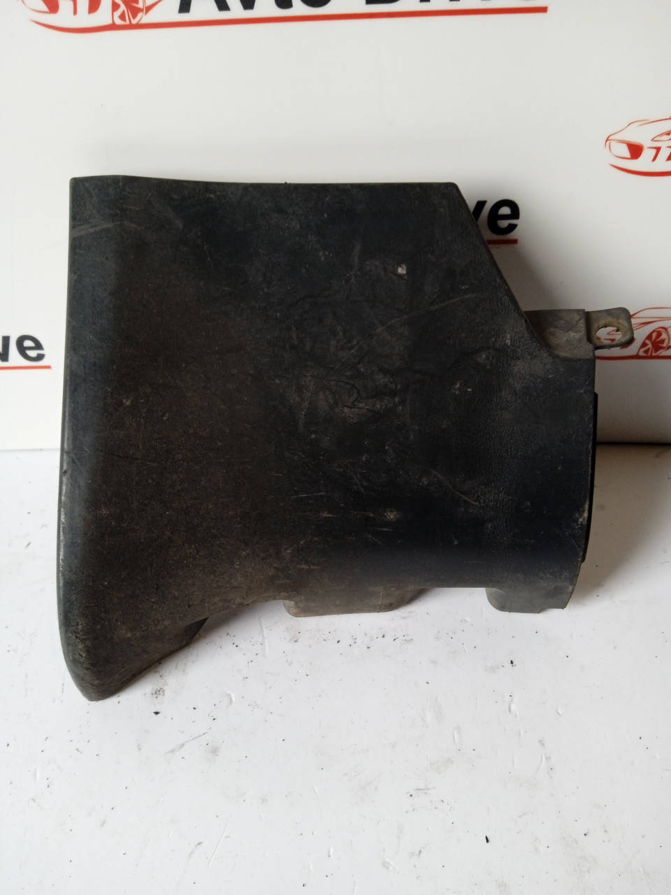 

Накладка порога задняя правая Audi A6 C5 1997-2004 год 4B0853580