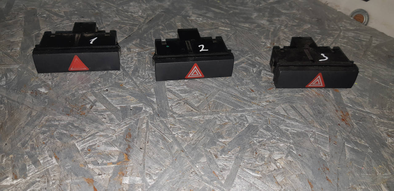 

Кнопка включения аварийного сигнала Audi A6 C6 4F0941509 VAG