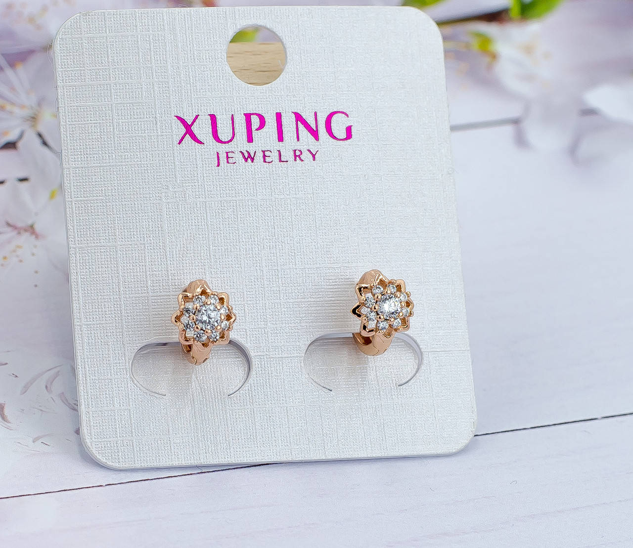 

Серьги детские Цветок медзолото - позолота 18К, высота 9мм, ширина 6мм