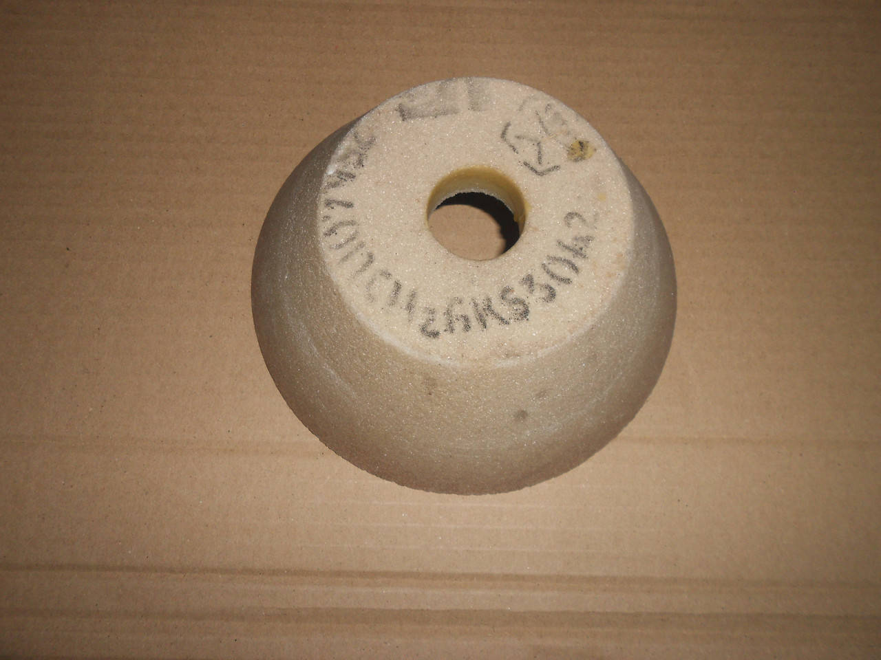 

Чашка коническая ЧК 25А керамическая шлифовальная 125х50х32 16-40 М3-СТ