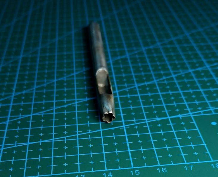 

Пробойник фигурный цветочек 5 мм пробойник для кожи