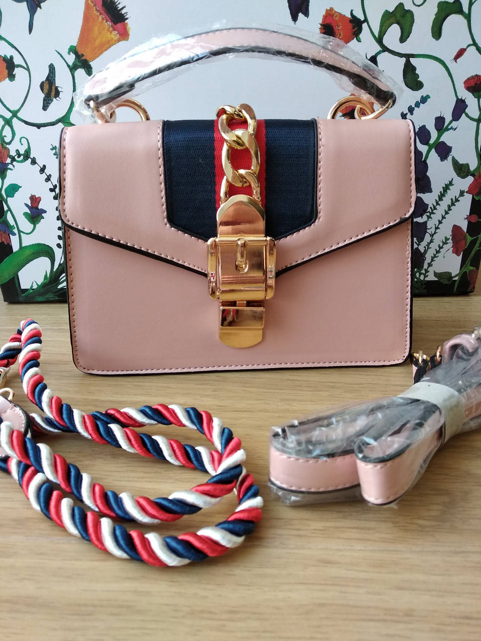 

Сумочка Gucci mini пудровая, Пудровый