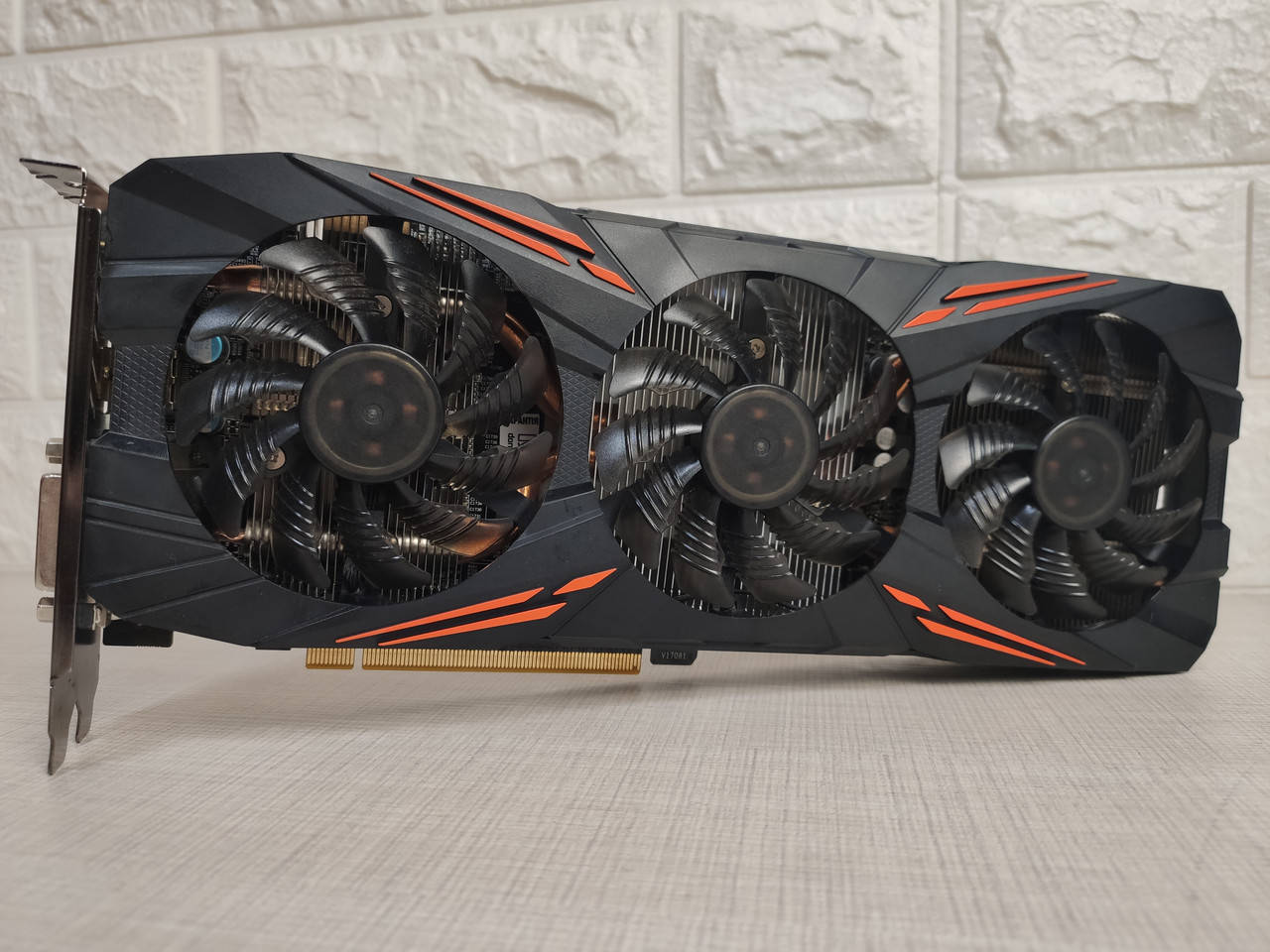 

Видеокарта GIGABYTE GeForce GTX 1070 G1 Gaming 8 Гб GDDR5, б/у