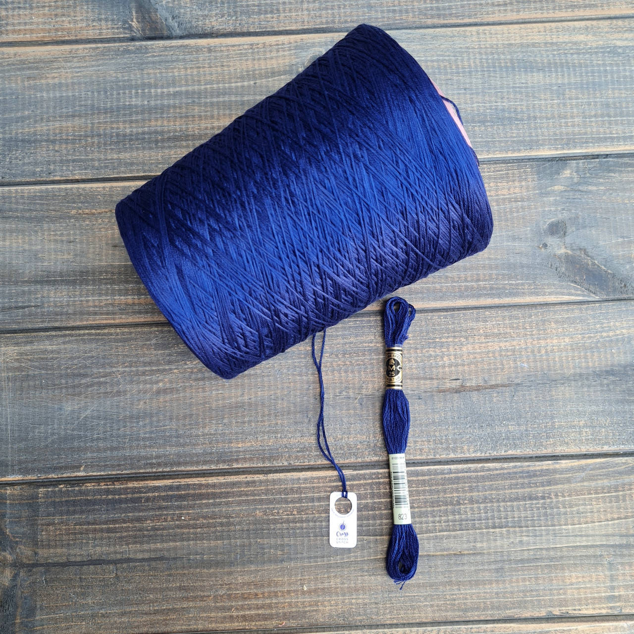 

Мулине DMC 823 Blueberry blue на метраж, Коричневый