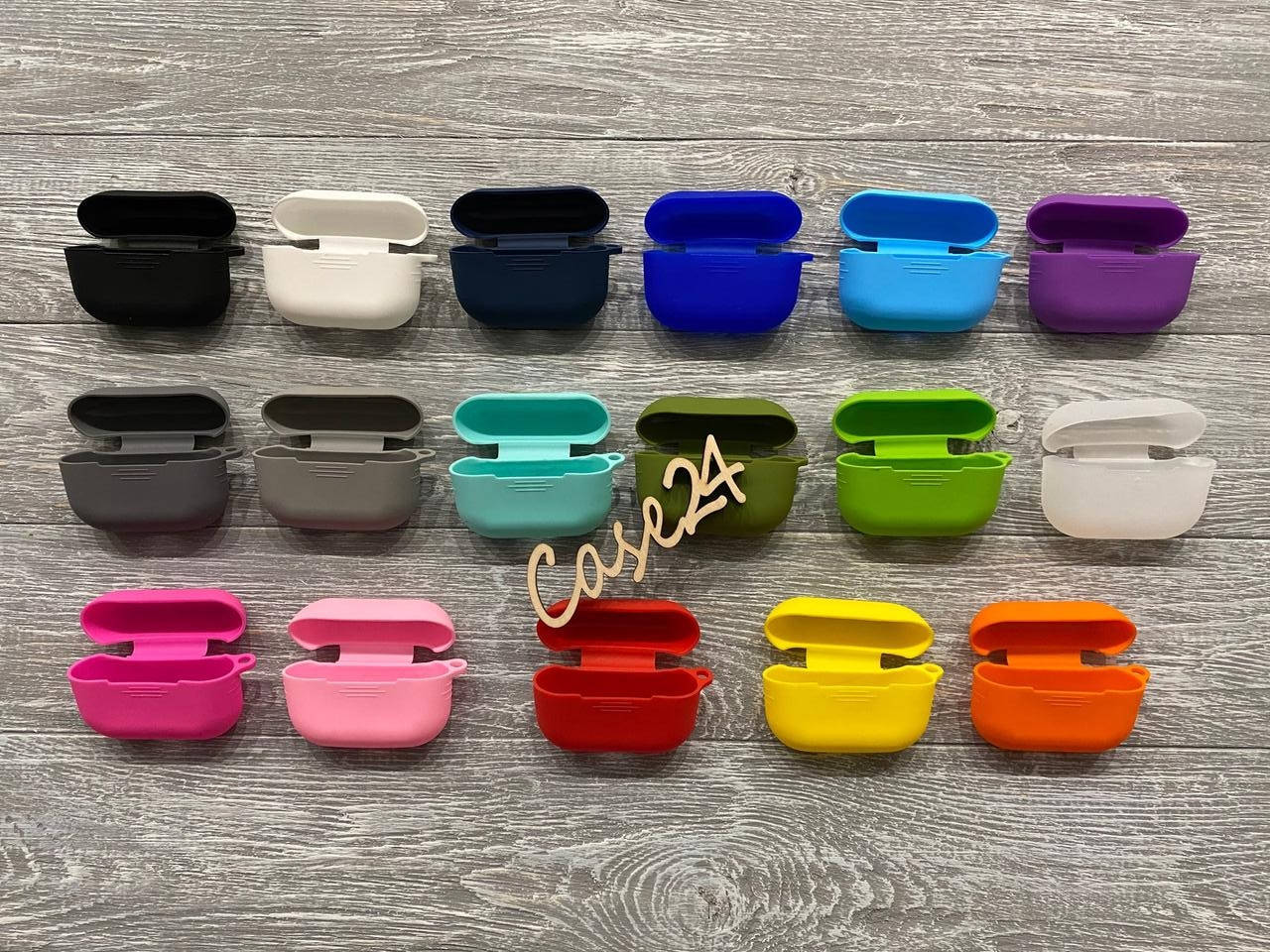 

Чехол с карабином на AirPods Pro (17 видов)
