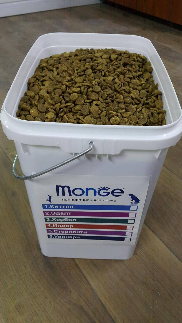 

Сухой корм Monge Cat Adult с курицей и рисом для взрослых кошек контейнер 5 кг