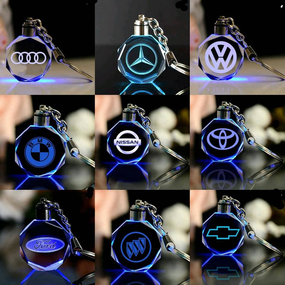 

Брелок со светодиодной подсветкой Renault Audi Mercedes VW BMW