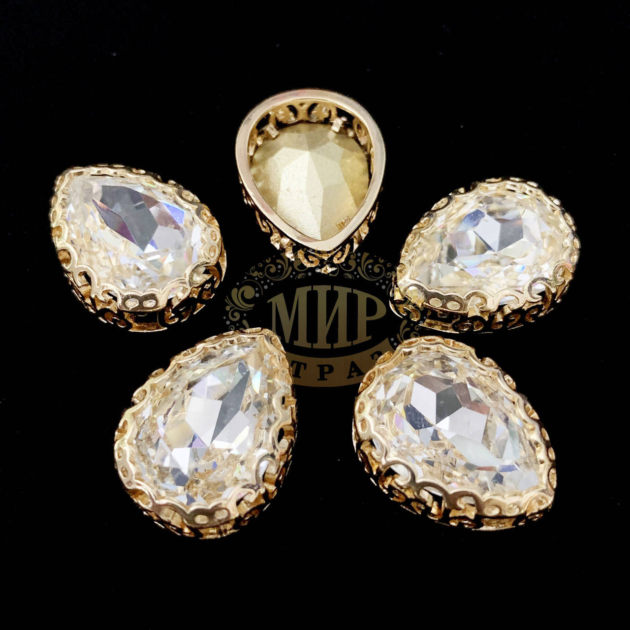

Стразы в ажурных золотых цапах Люкс, форма Капля, цвет Crystal, 13х18мм, 1шт, Белый