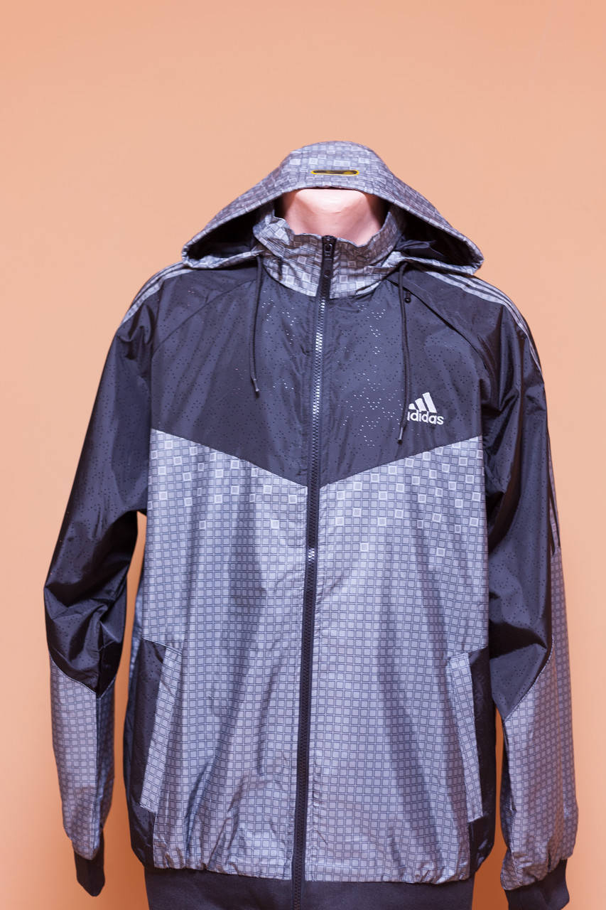 

Молодежная ветровка Adidas с клетчастым узором