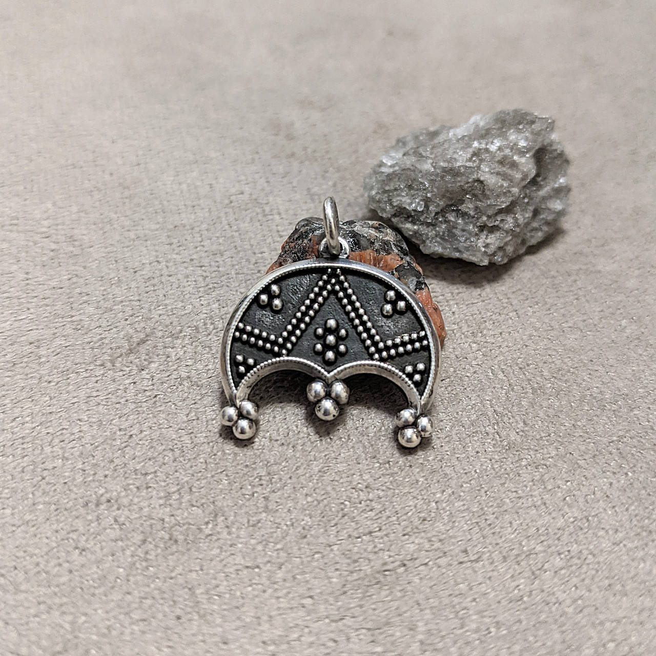 

Серебряный оберег славянский "Лунница" двухсторонняя Ручная робота