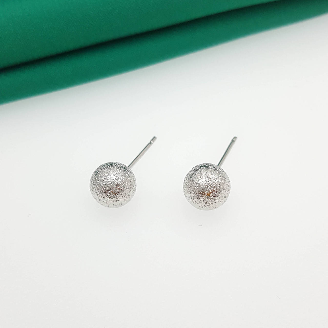 

Серьги гвоздики, "Шар" с напылением, Xuping, родий