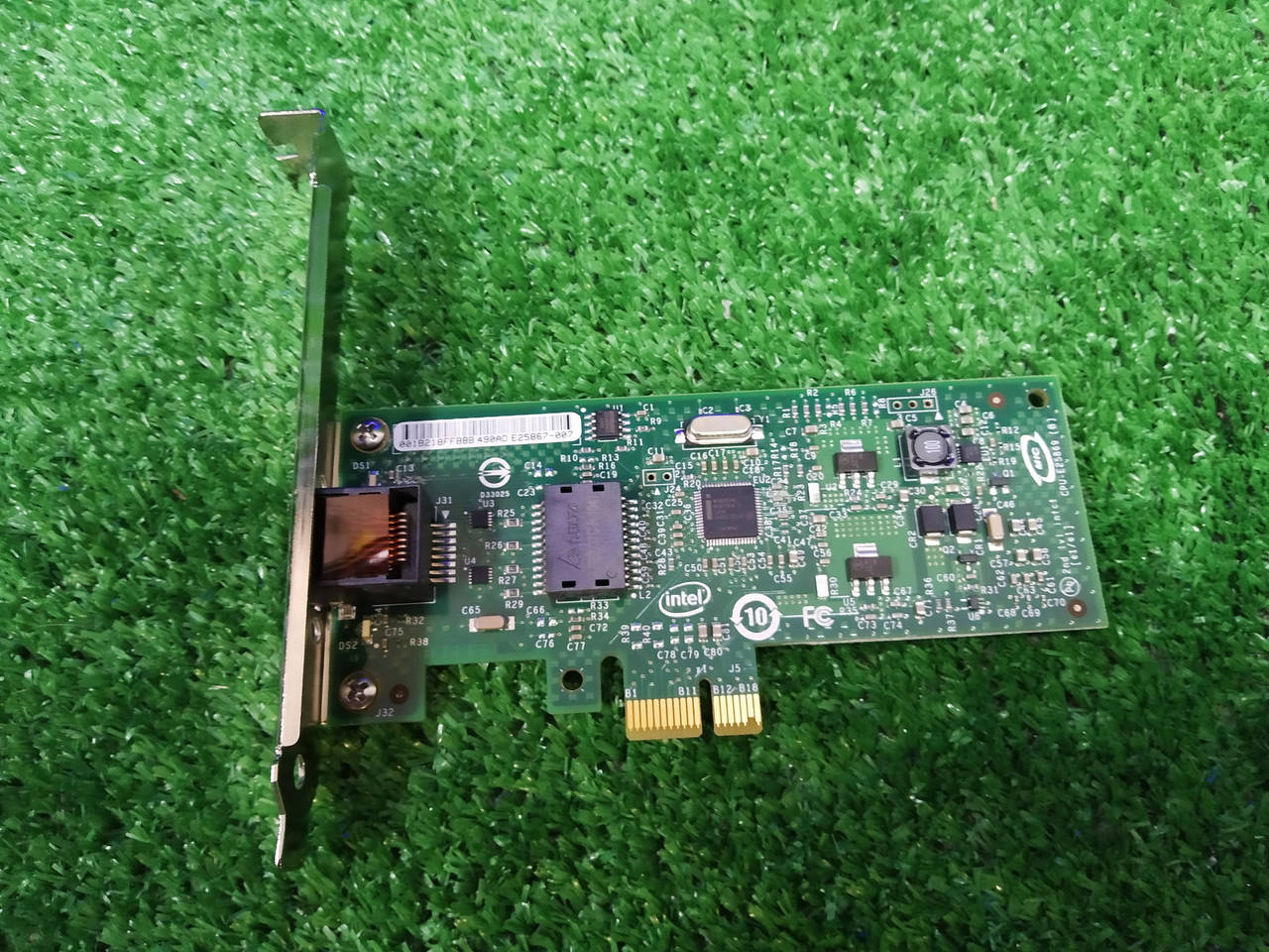 

Сетевой адаптер Intel Gigabit CT Desktop Adapter OEM