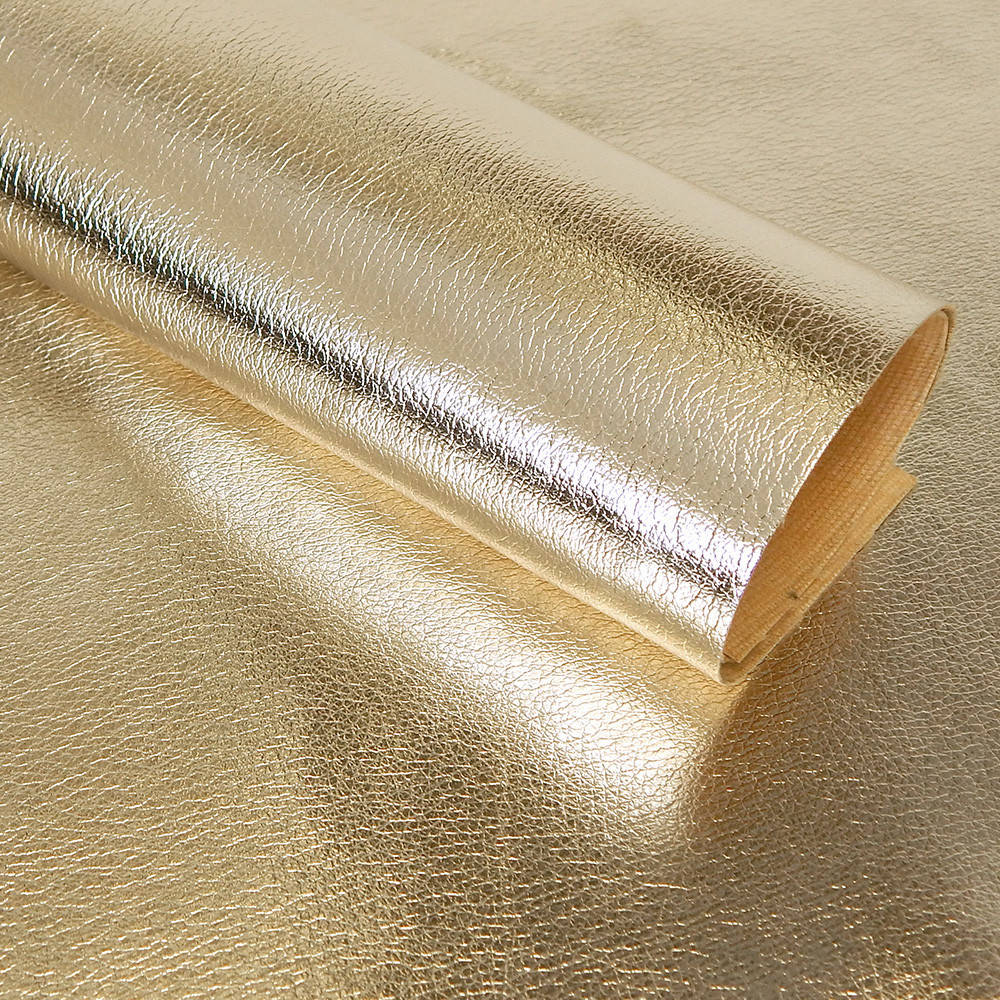 

Экокожа блестящая матовая, отрез 20х35 см, светлое золото