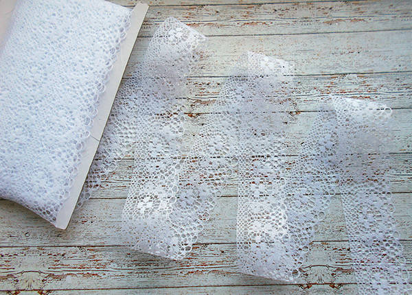 

Кружево біле, 40мм. (187-14)