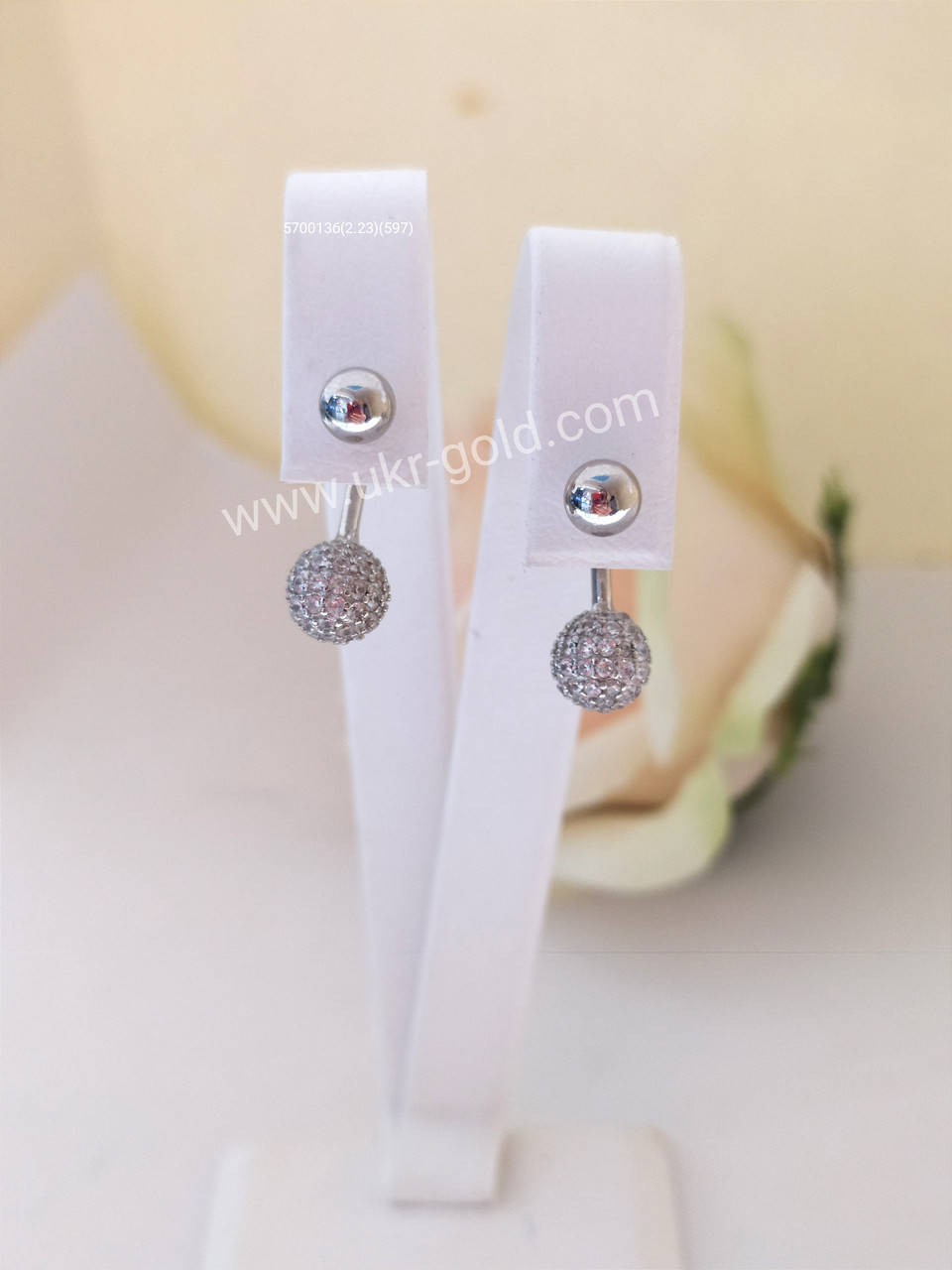 

Серебряный серьги матрёшки с камнями серебряные серьги шариками с цирконием 570013б