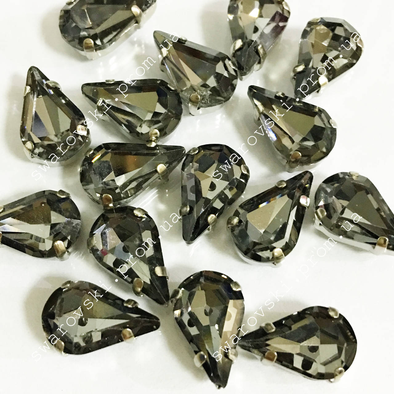 

Cтразы в цапах, Капля, Размер 8x13, Цвет Black Diamond