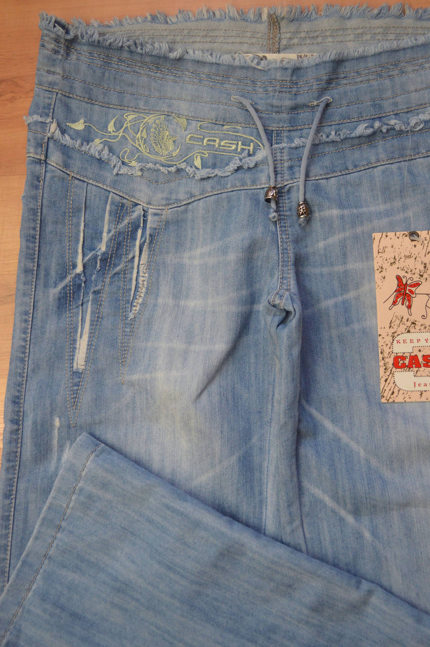 

Женские джинсы CASH1501