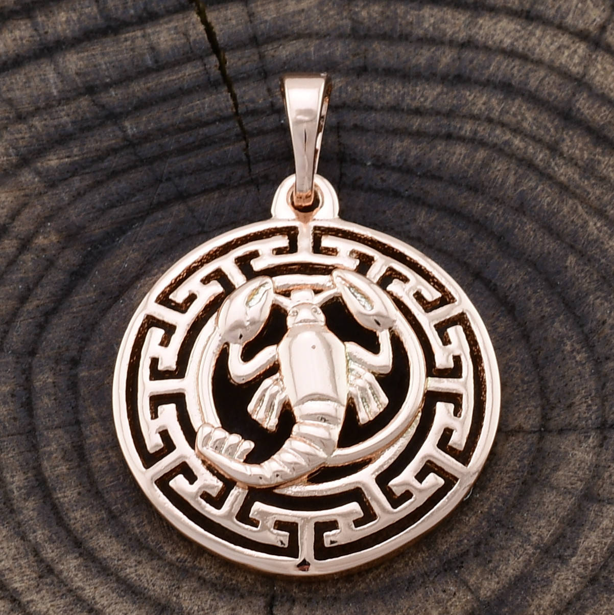 

Знак зодиака Xuping 80099 Рак размер 26х20 мм позолота РО