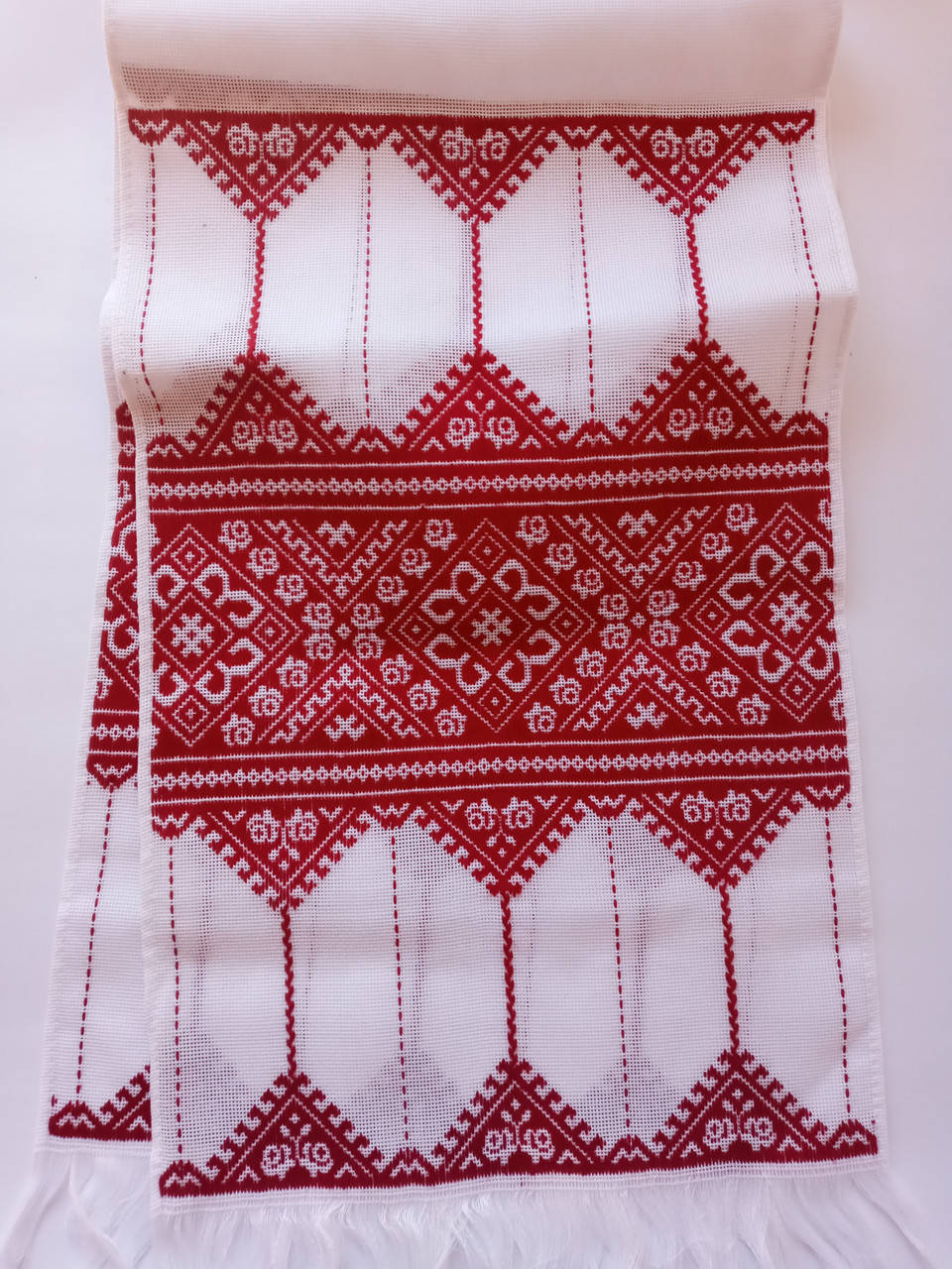 

Свадебный вышитый рушник ручной работы на натуральном полотне-492