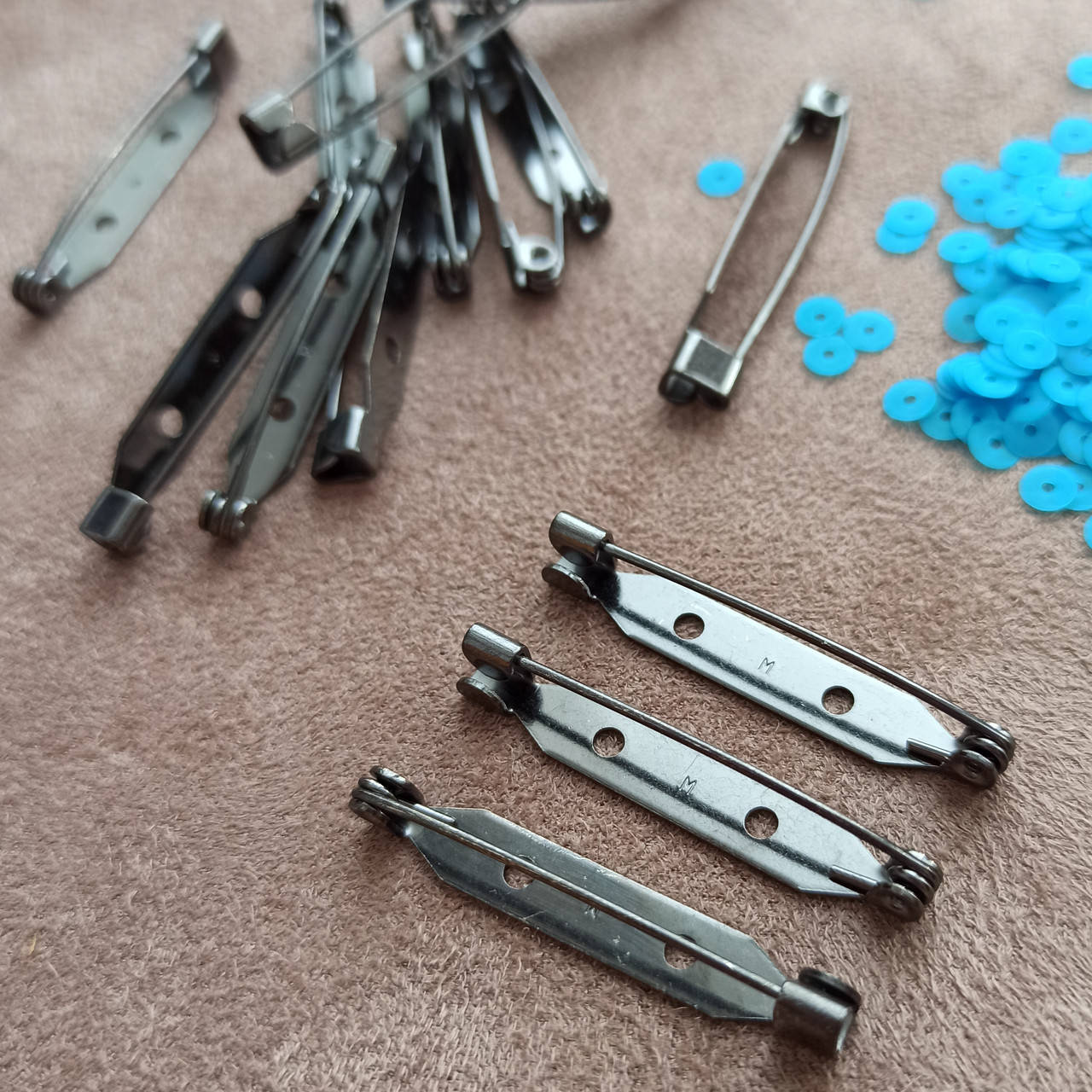 

Основа для броши, 35мм, гематит