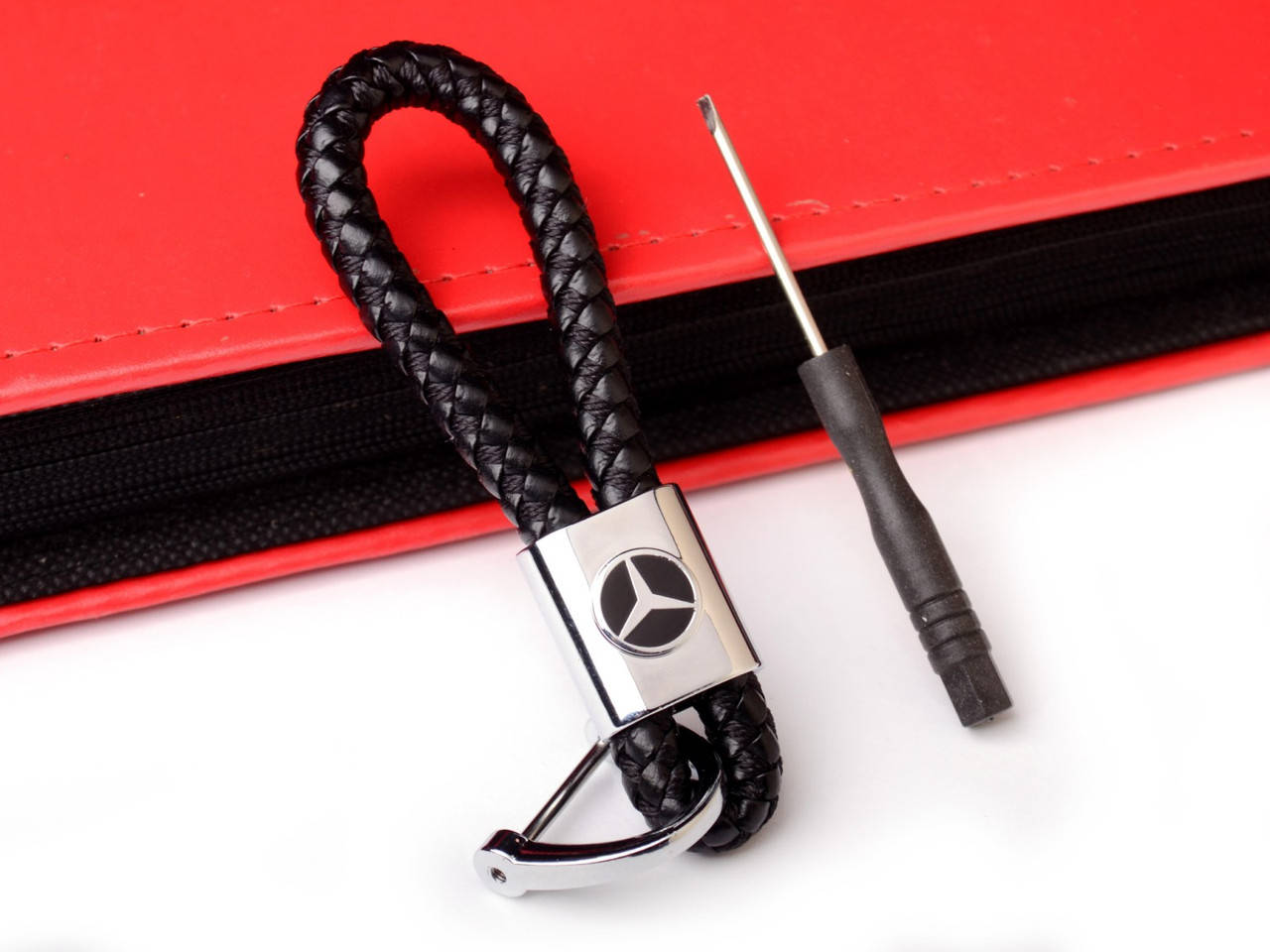 

Брелок автомобильный Mercedes, брелок Мерседес, Черный