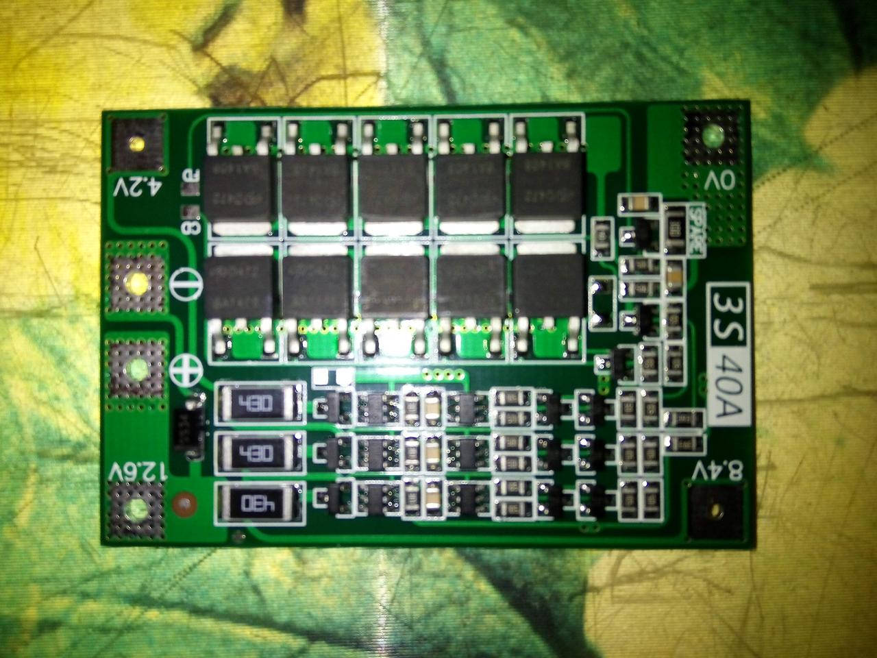 

Плата заряда-разряда 3S 40A c BMS для 3шт LI-ION аккумуляторов