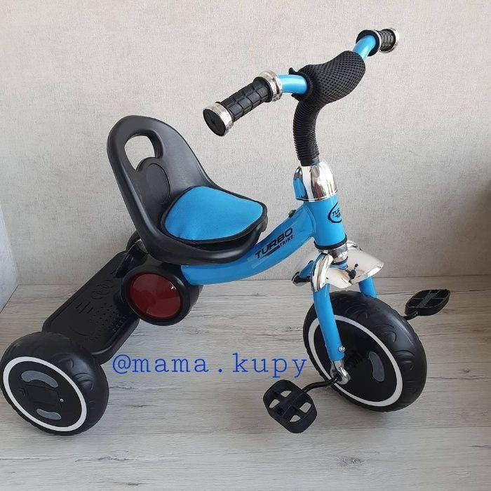 

Велосипед трехколесный музыкальный с подсветкой для ребенка от 1 года Turbotrike