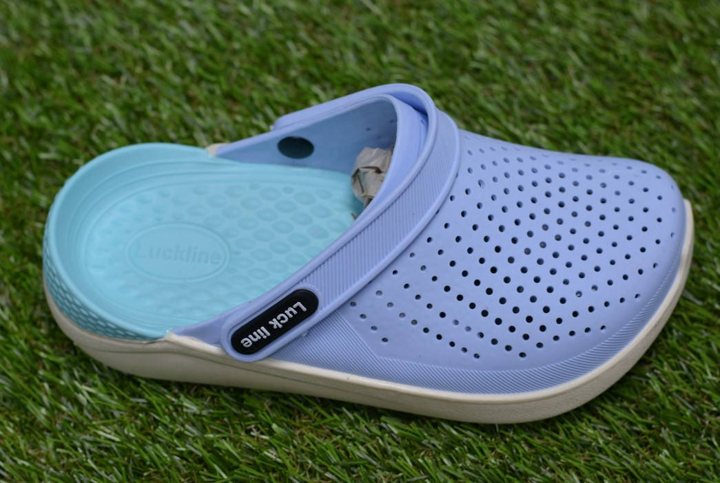 

Детские шлепанцы кроксы сабо crocs blue голубой р30-35