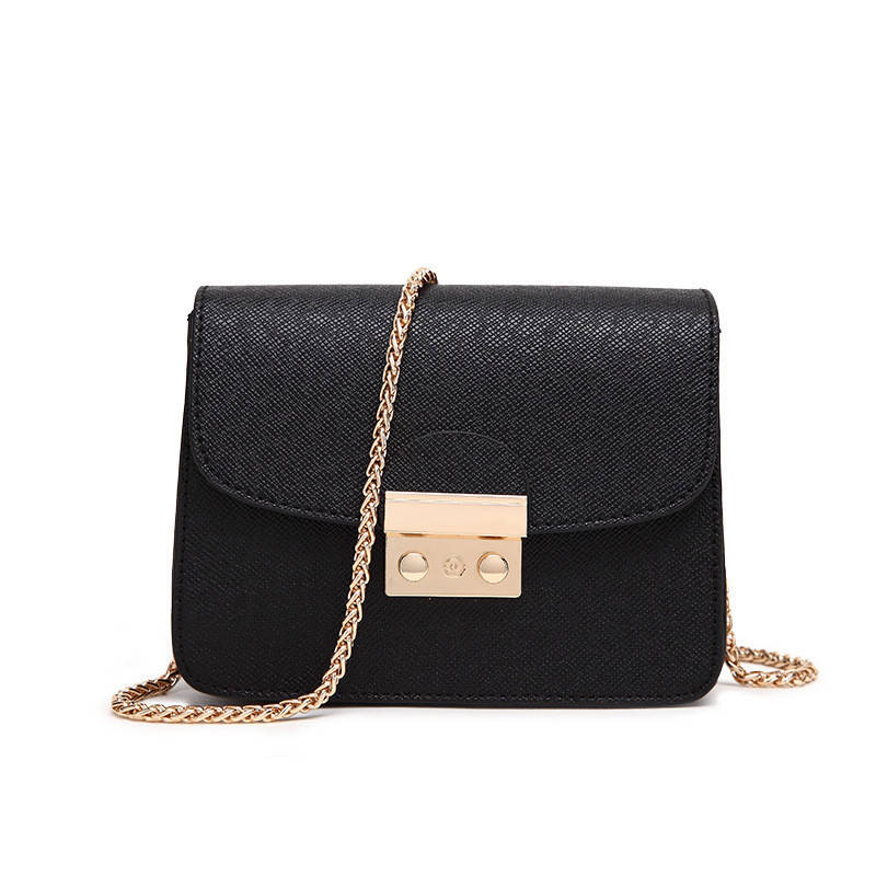 

Маленькая черная сумочка на цепочке, Черный