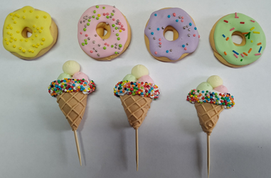 

Набір для прикрашання торту "Морозиво і пончики" топер