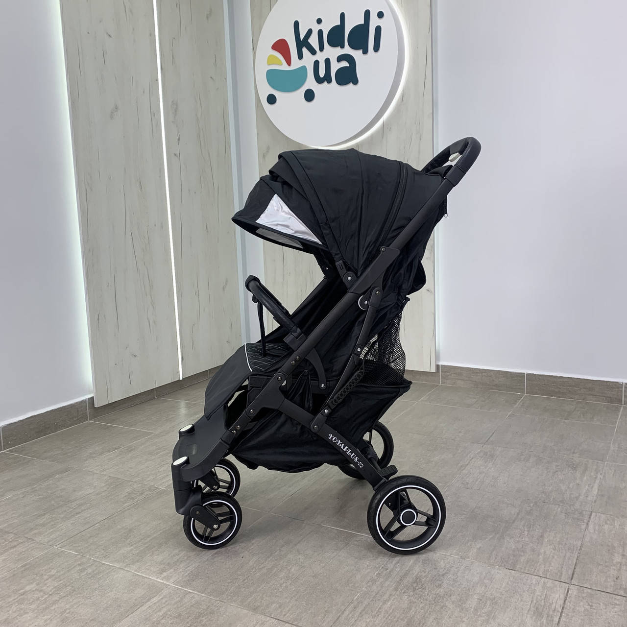 

Прогулочная коляска Yoya Plus Pro 2022 Черная (Черная рама) полная комплектация Йойа, Черный