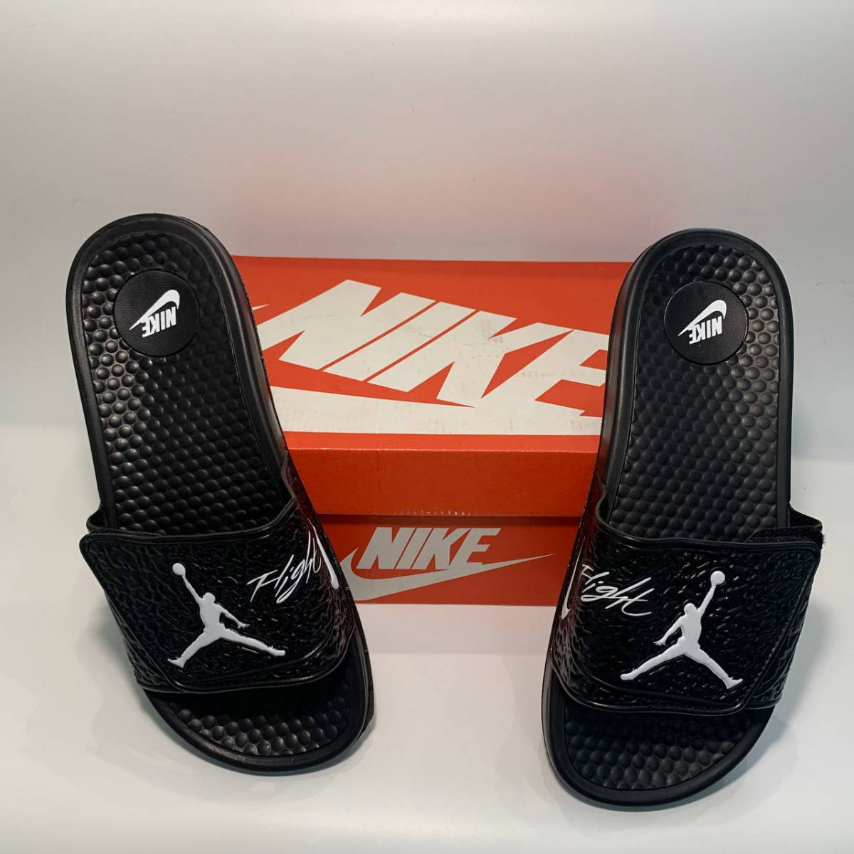 

Мужские тапки / сланцы / шлепанцы Nike Jordan Черные 42 UB арт. 5347