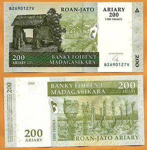 

Мадагаскар / Madagascar 200 Ariary 2004 Pick 87 UNC