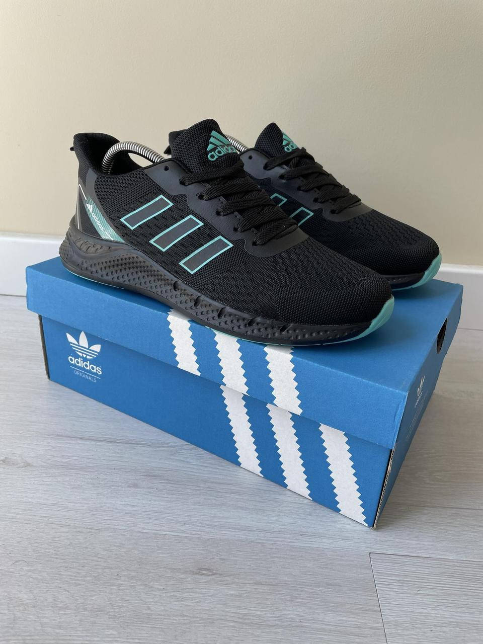 

Кроссовки Adidas летние, чёрные с бирюзовым, Черный