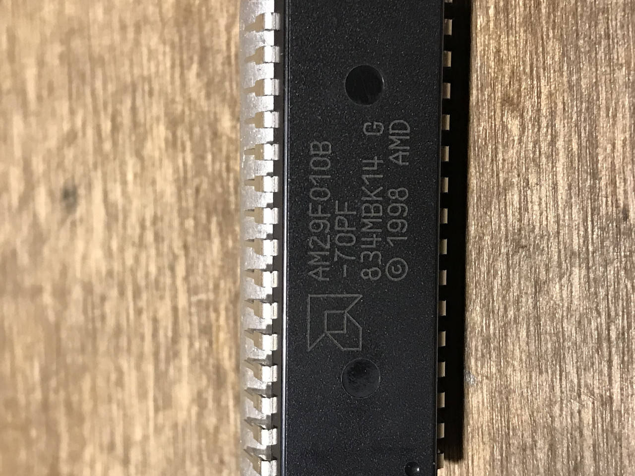 

Микросхема AM29F010B - 70PF