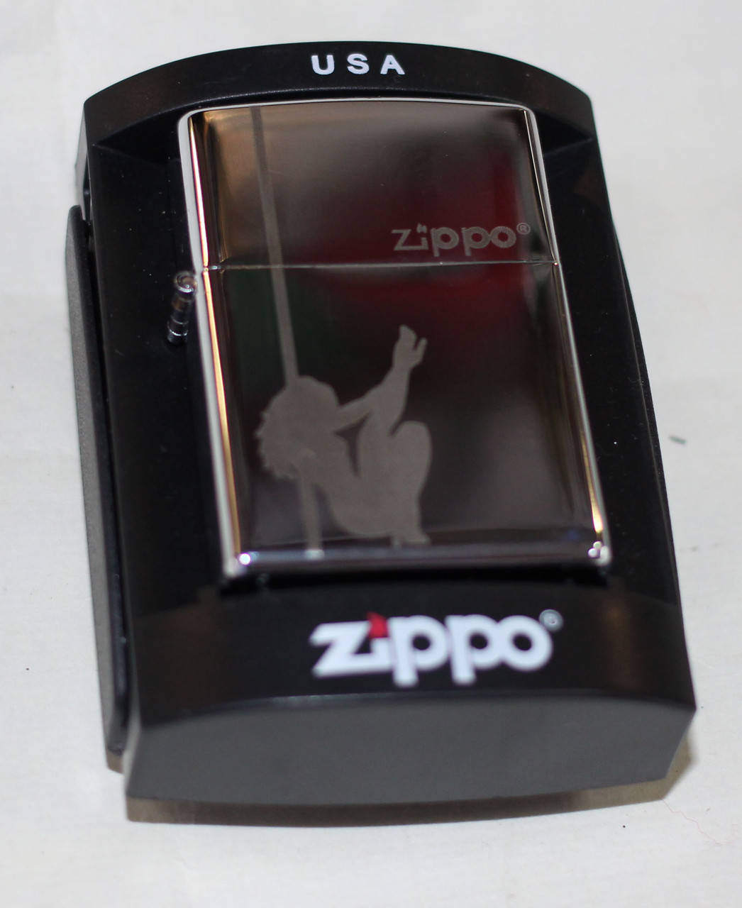 

Запальничка бензинова Зажигалка бензиновая Zippo в подарочной упаковке, Золотистый