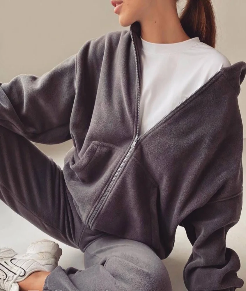 

Модный Женский Велюровый спортивный костюм р.42 44, Серый