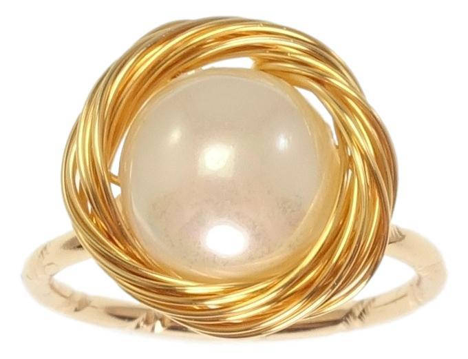

Кольцо Xuping Позолота 18K "Жемчужина в оправе из проволоки" р.15,15.5,16.5,18.5