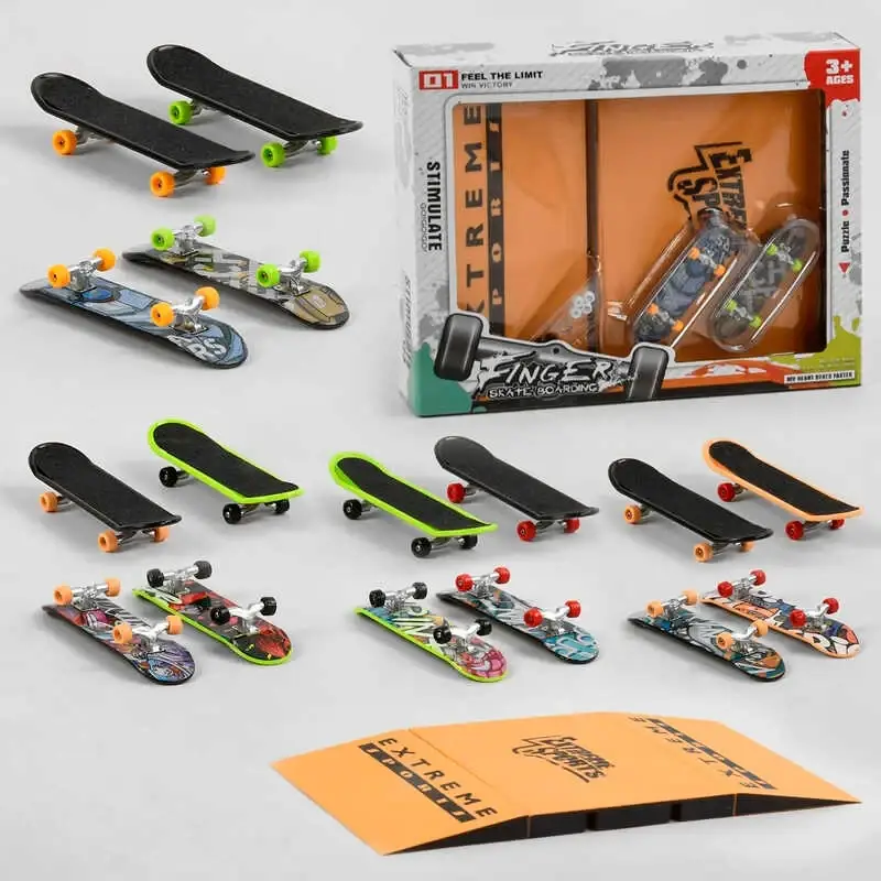

Пальчиковый скейт- фингерборд с трамплином ВВ 504 D (72/2) 2 скейта, трамплин, отвертка, запасные колеса, в