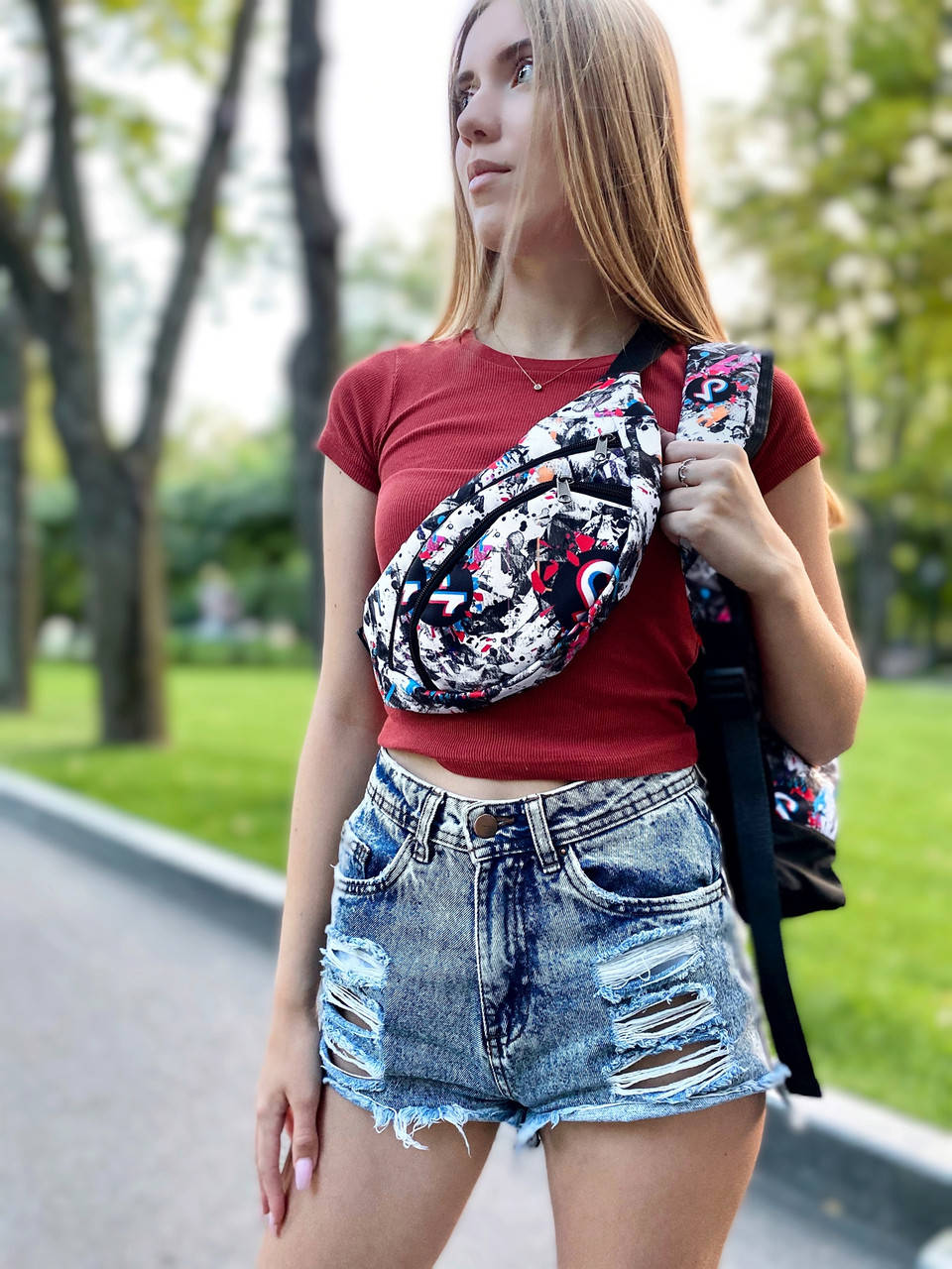 

Бананка с принтом TikTok, Фиолетовый