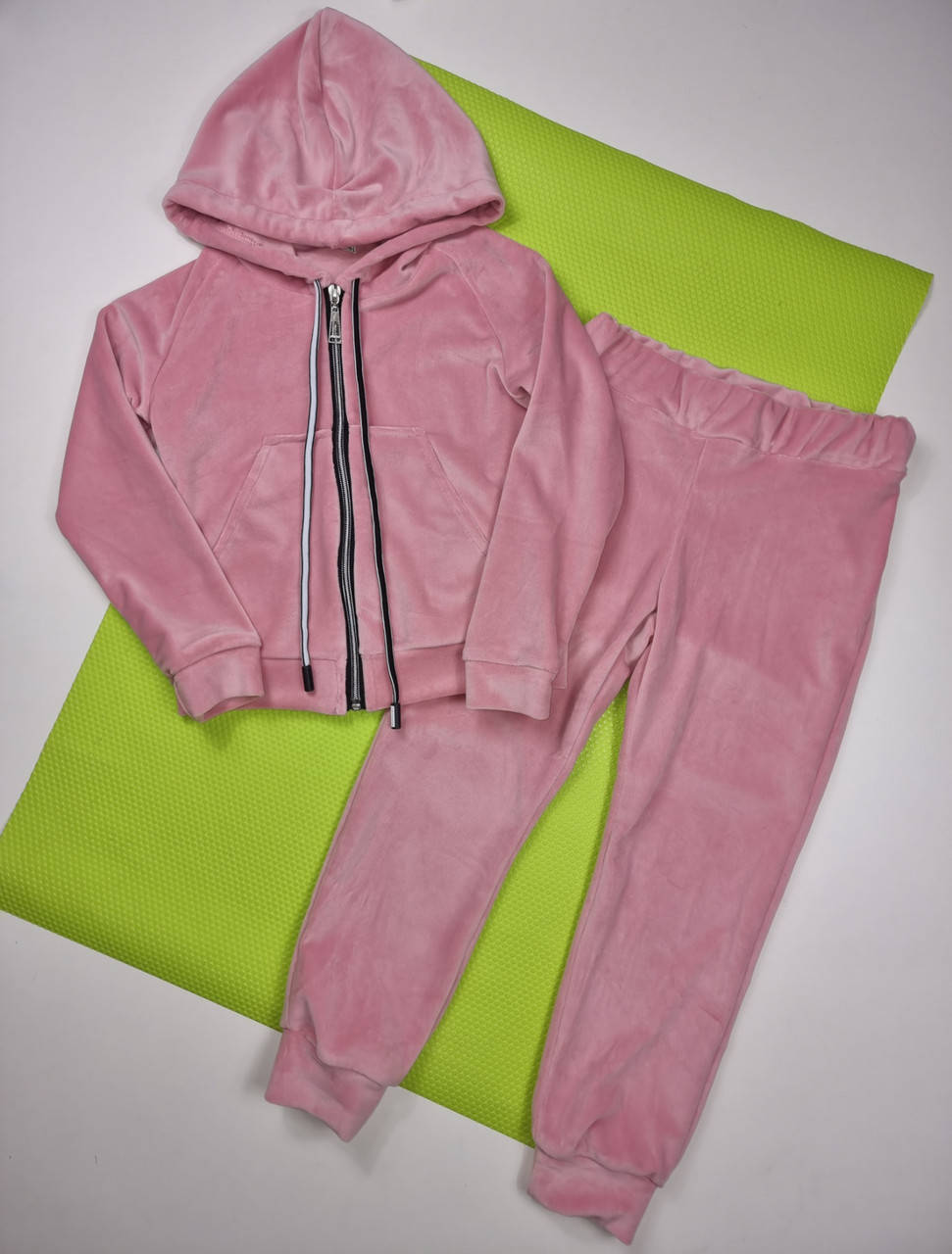 

Детский велюровый спортивный костюм р.110-116, Розовый
